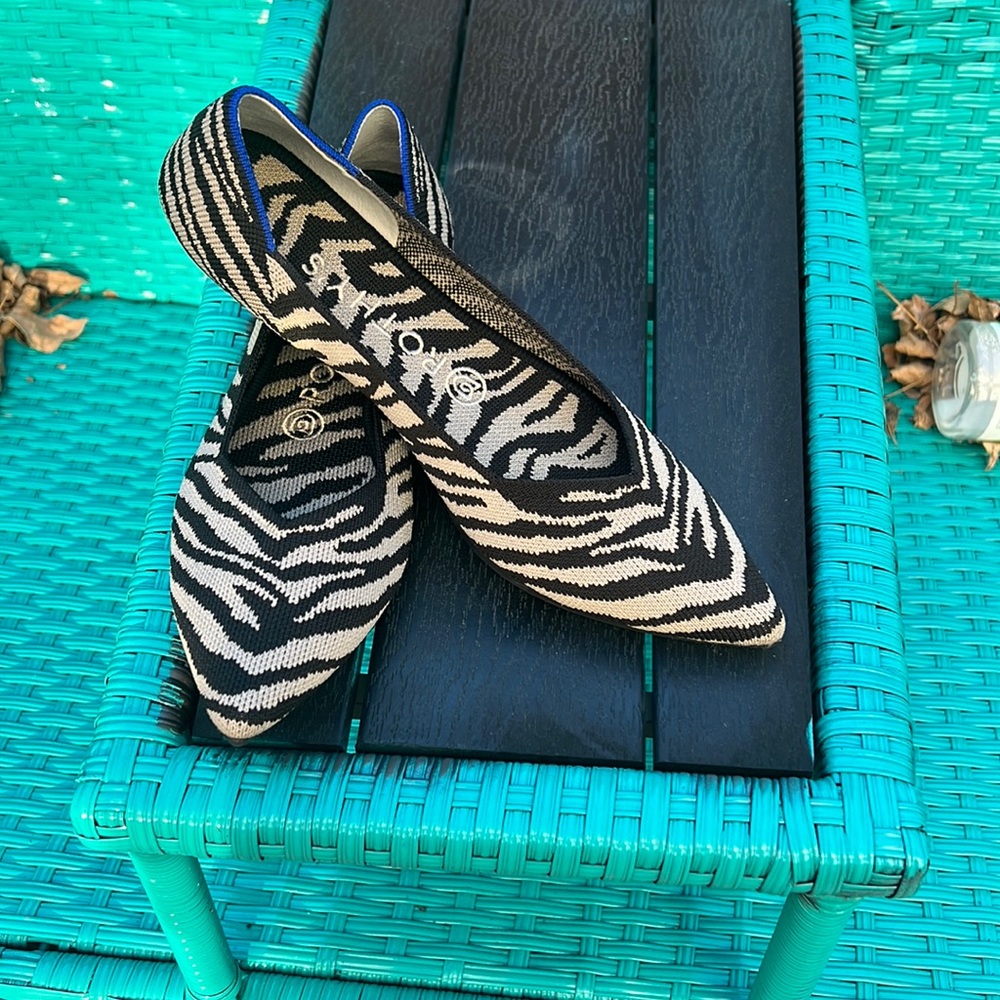 ROTHY’S the point RETIRED black and white zebra size 8.5